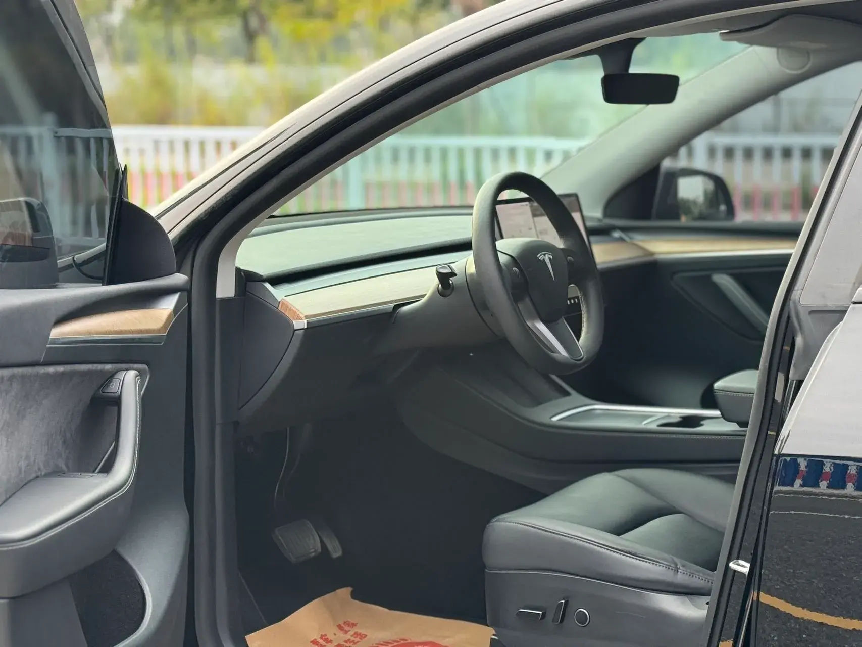 2021 TESLA MODEL thumbnail 4