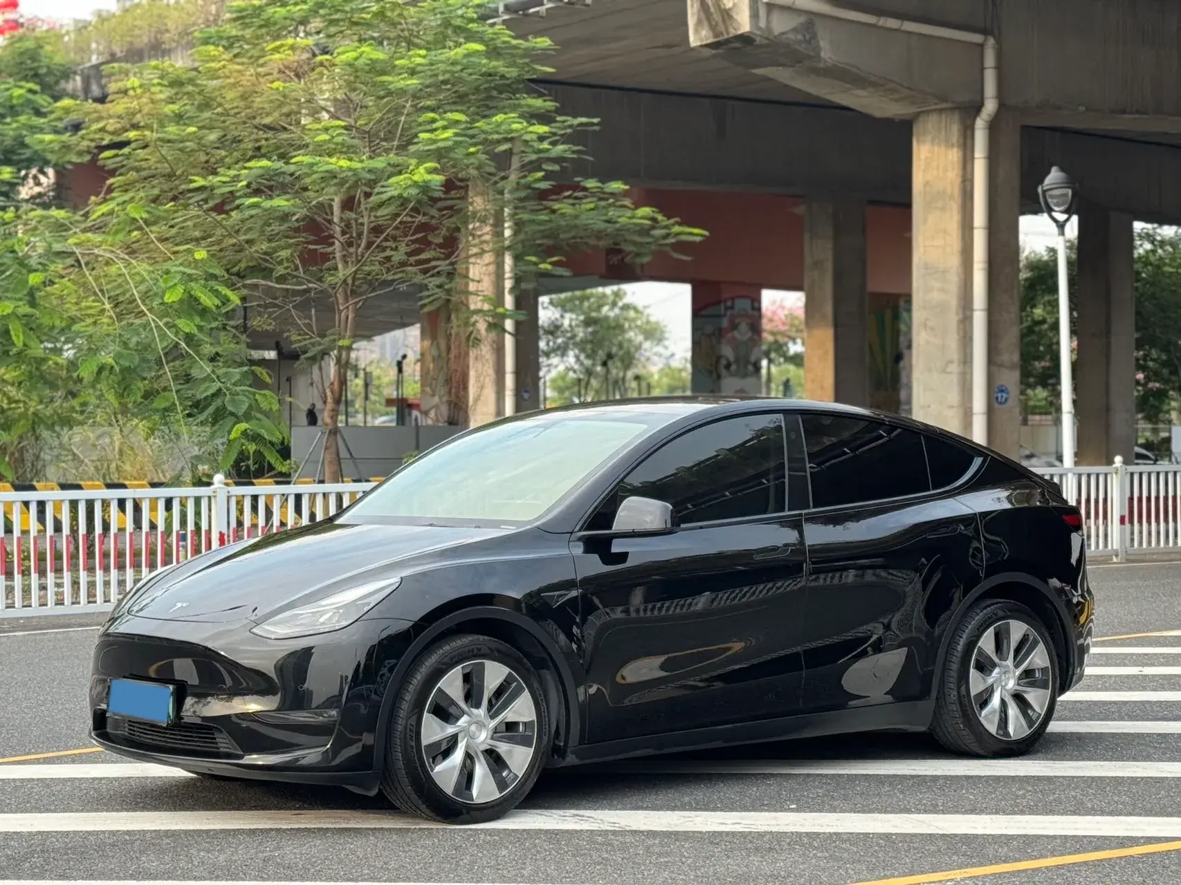 2021 TESLA MODEL view 1