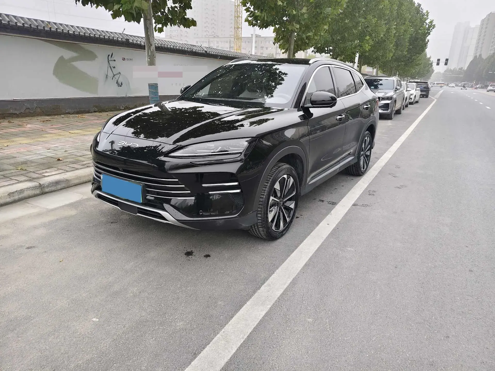 2024 BYD SONG view 1