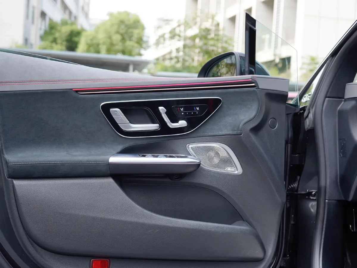 2023 Mercedes-Benz EQE AMG BEV 96.1KWH,autocango,china used car exporter,china ev exporter,chinese used car exporter,chinese used ev exporter