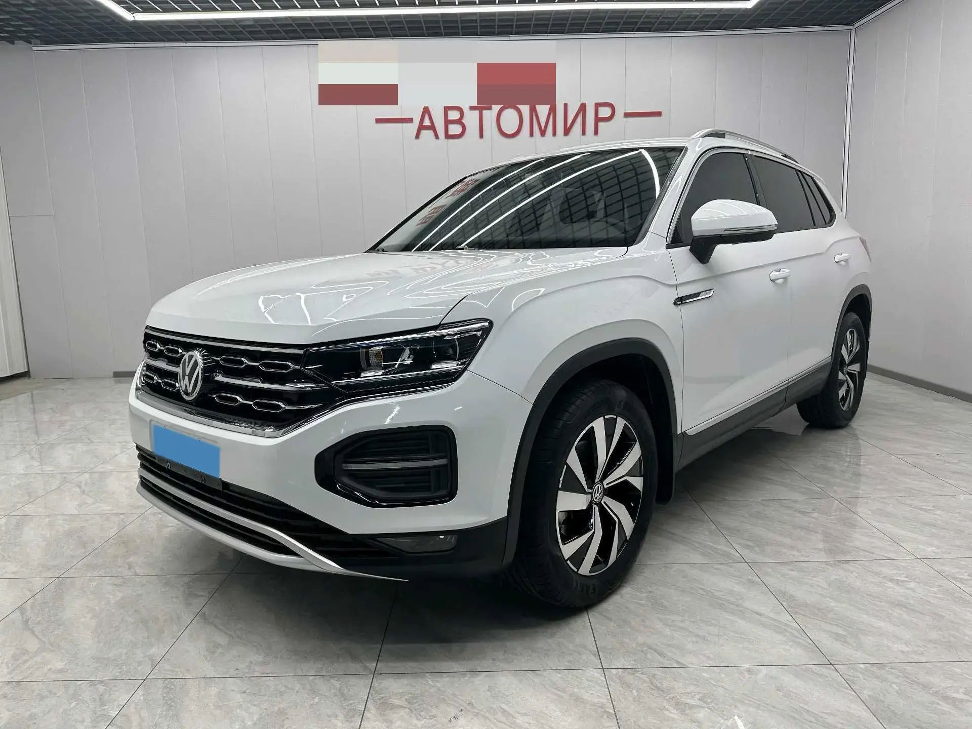 2021 VOLKSWAGEN TAYRON view 1