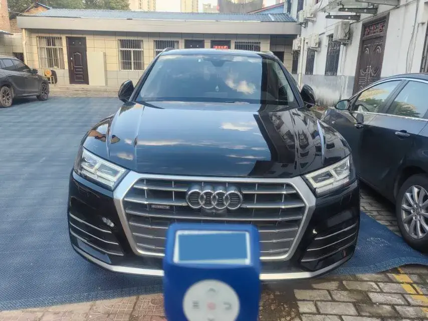 2020 AUDI Q5L thumbnail 2