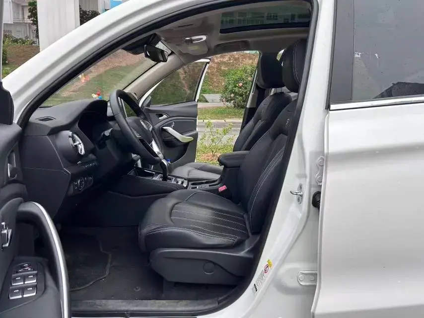 2019 BYD SONG thumbnail 4