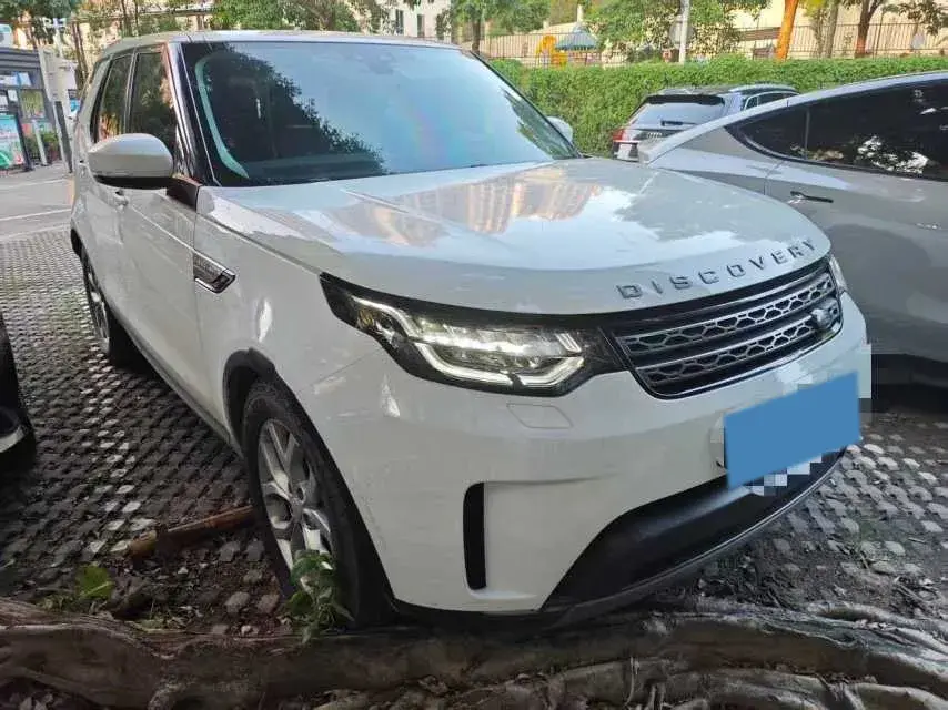 2017 LAND ROVER thumbnail 3