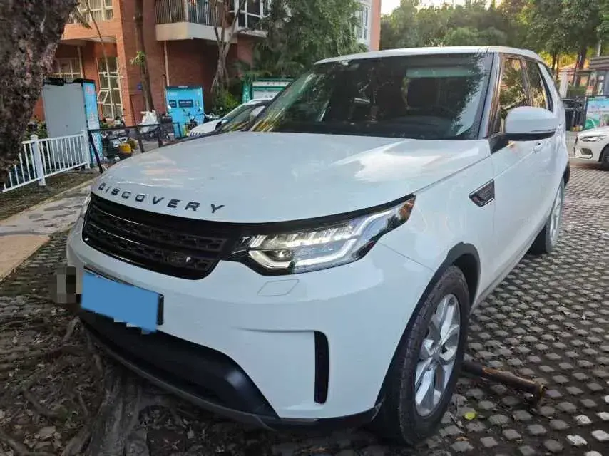 2017 LAND ROVER view 1