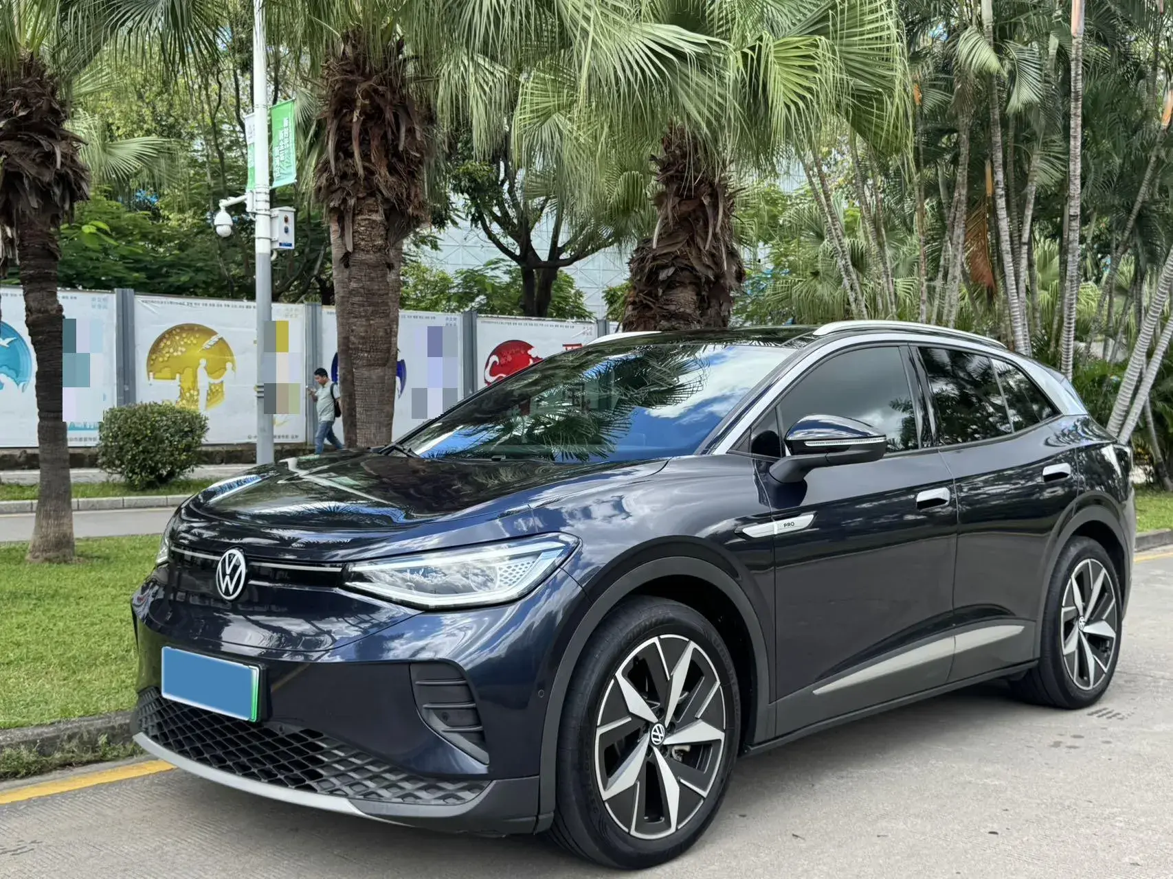 2022 VOLKSWAGEN ID.4 view 1