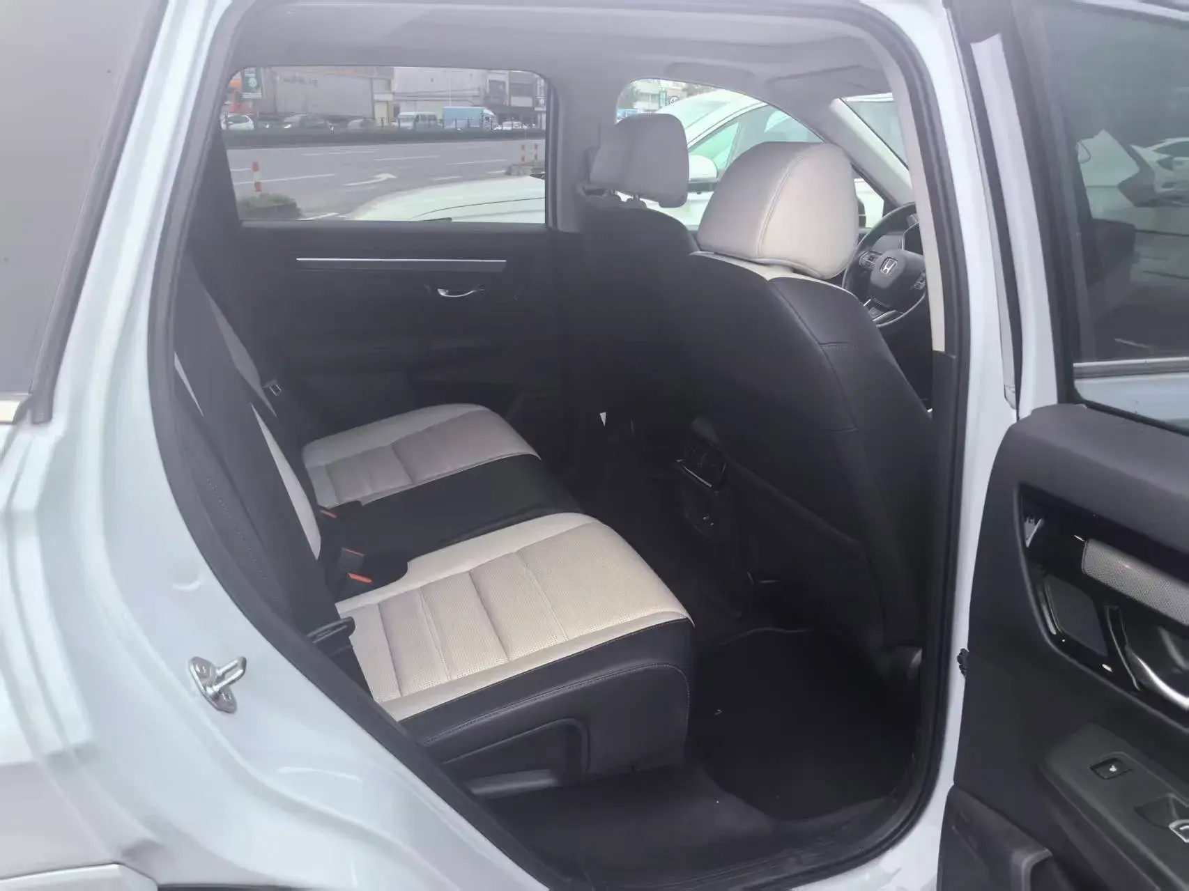 2023 HONDA CR-V thumbnail 4