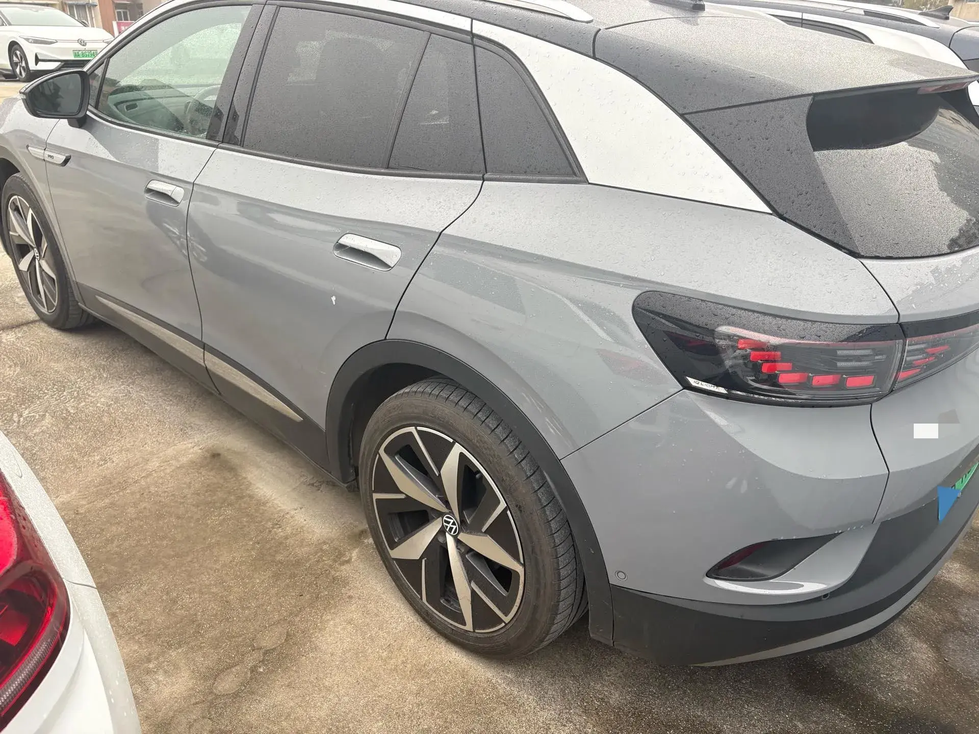 2022 VOLKSWAGEN ID.4 thumbnail 3