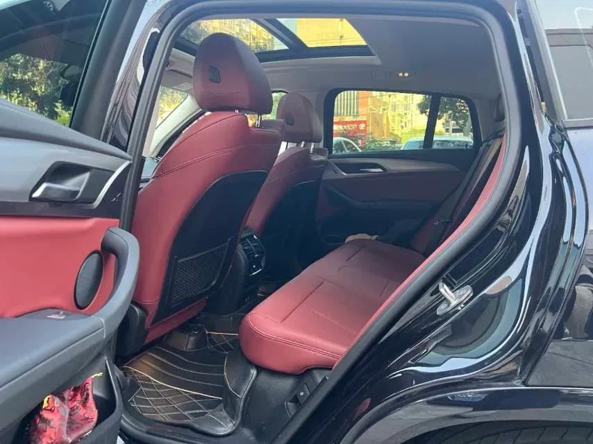 2022 BMW X4 2.0T 245HP L4 8AT,autocango,china used car exporter,china ev exporter,chinese used car exporter,chinese used ev exporter