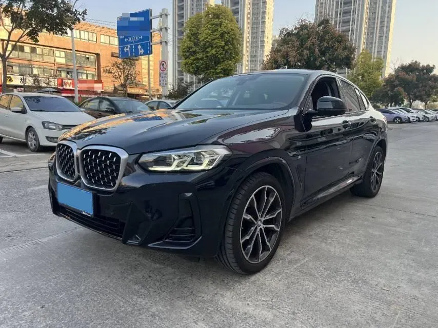 2022 BMW X4 2.0T 245HP L4 8AT,autocango,china used car exporter,china ev exporter,chinese used car exporter,chinese used ev exporter
