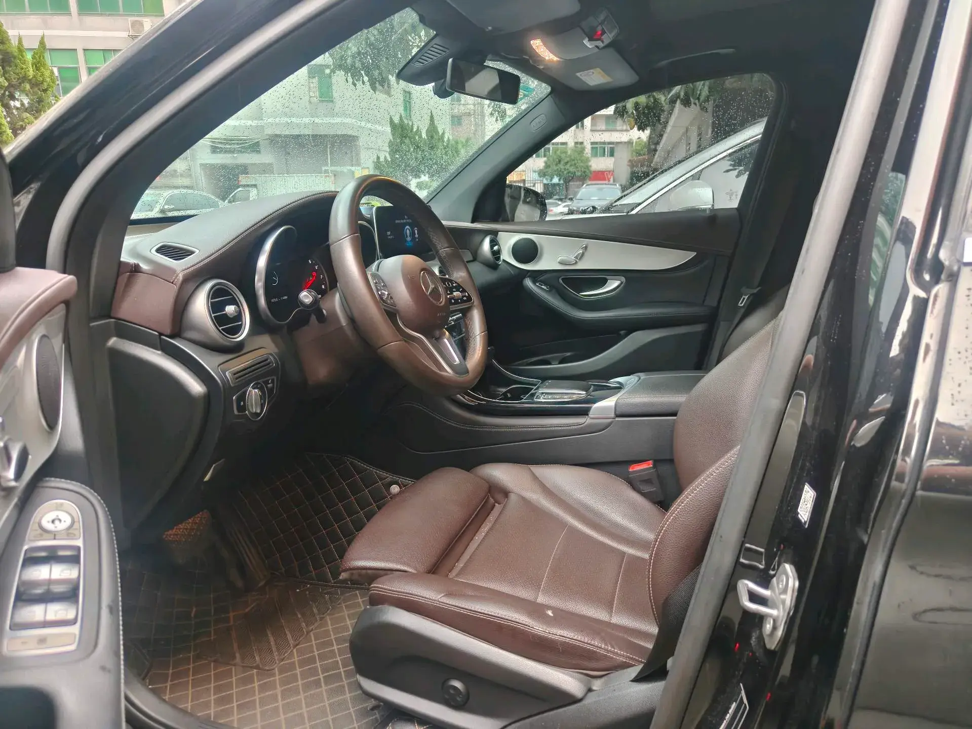 2020 MERCEDES-BENZ GLC thumbnail 2