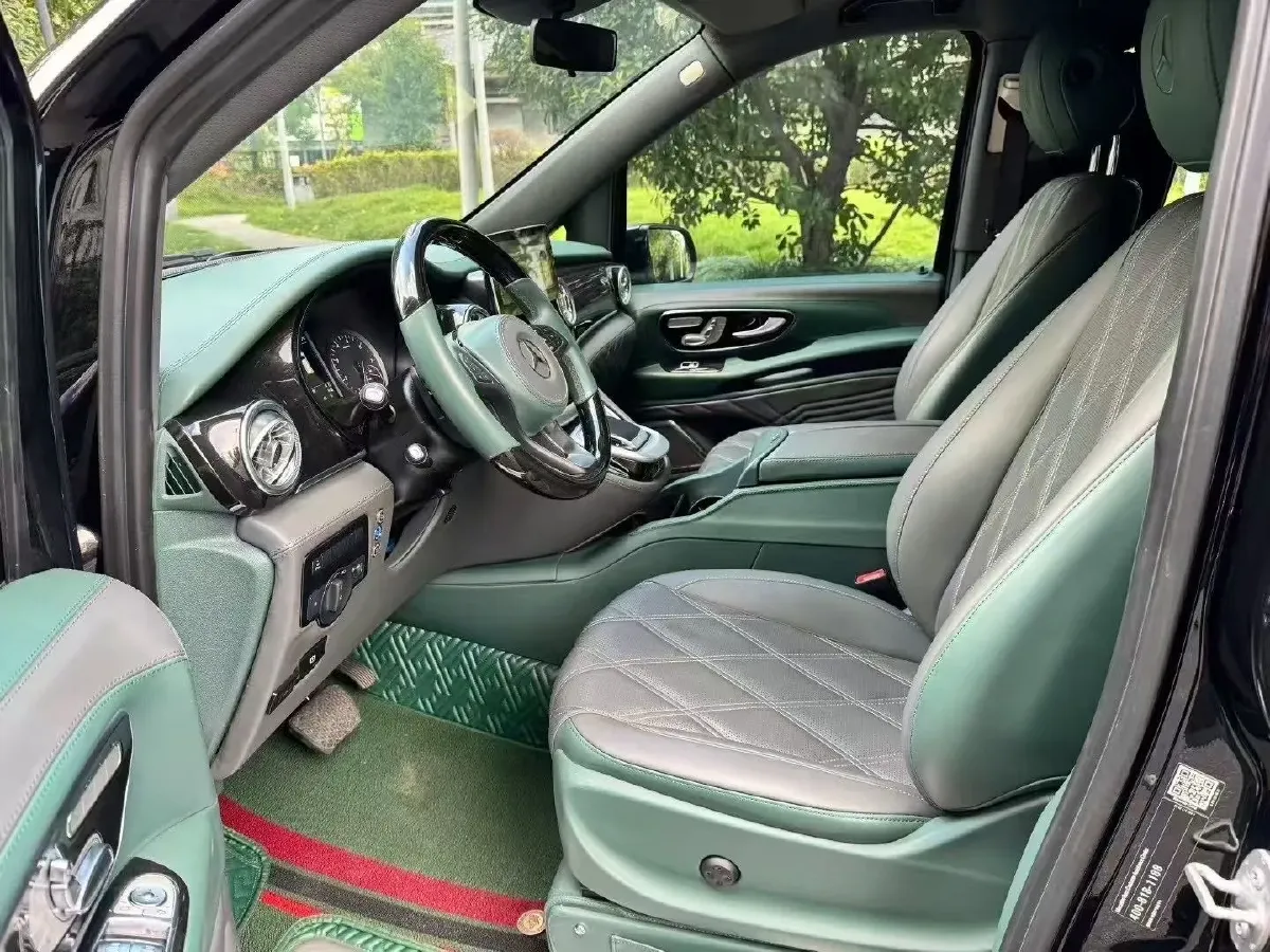 2023 Mercedes-Benz Vito 2.0T 211HP L4 9AT,autocango,china used car exporter,china ev exporter,chinese used car exporter,chinese used ev exporter