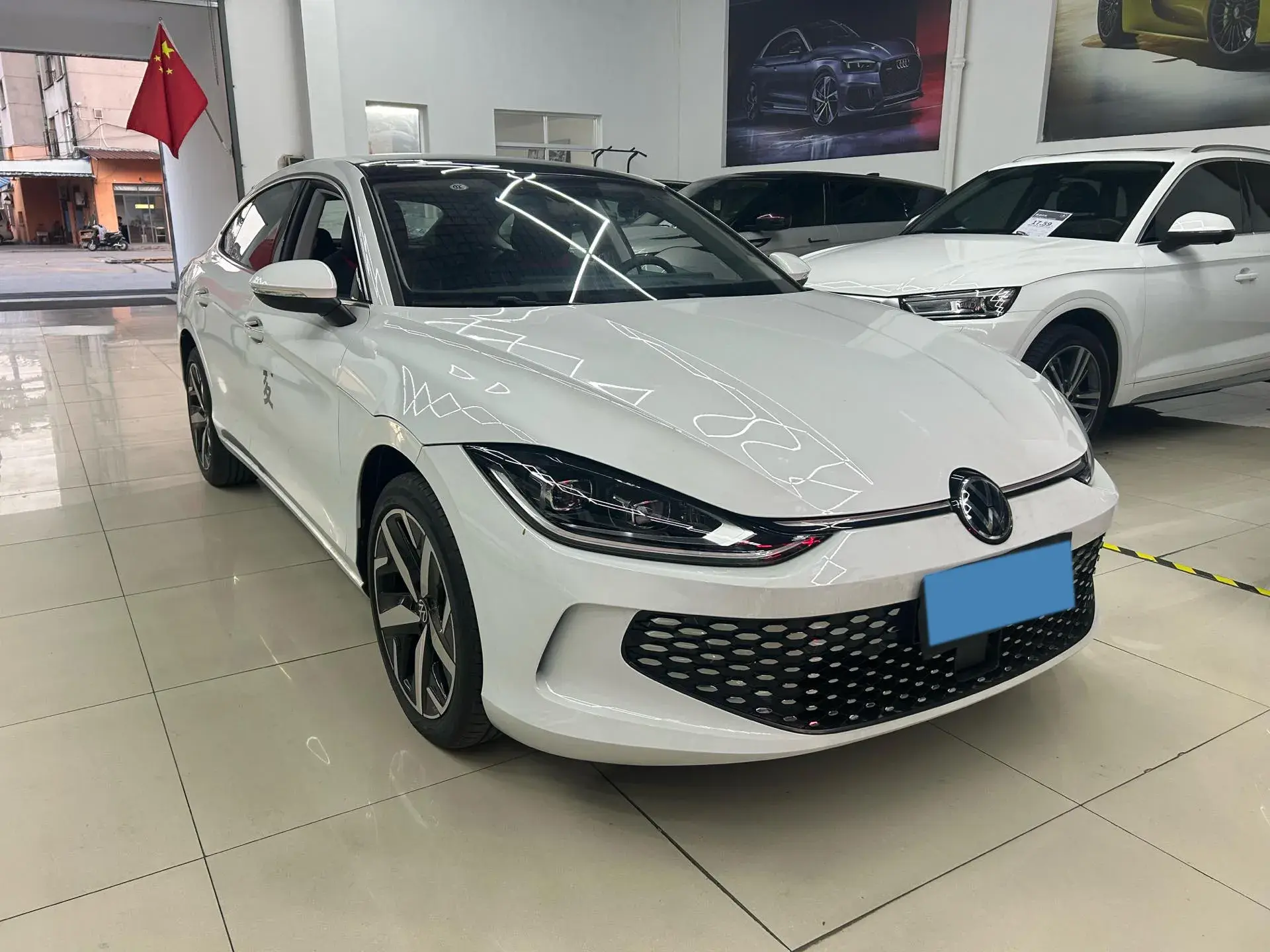 2024 VOLKSWAGEN LAMANDO thumbnail 2