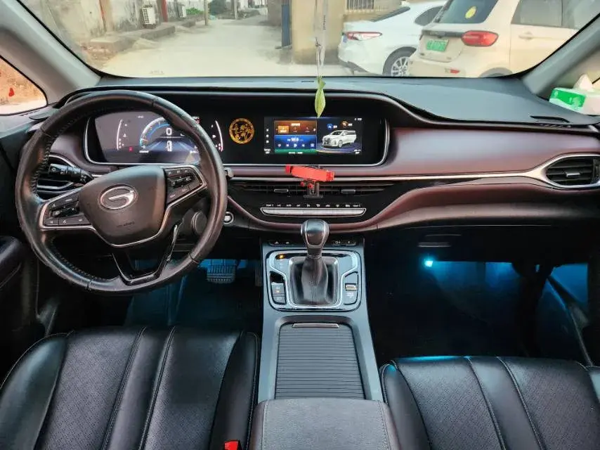 2021 GAC TRUMPCHI thumbnail 4