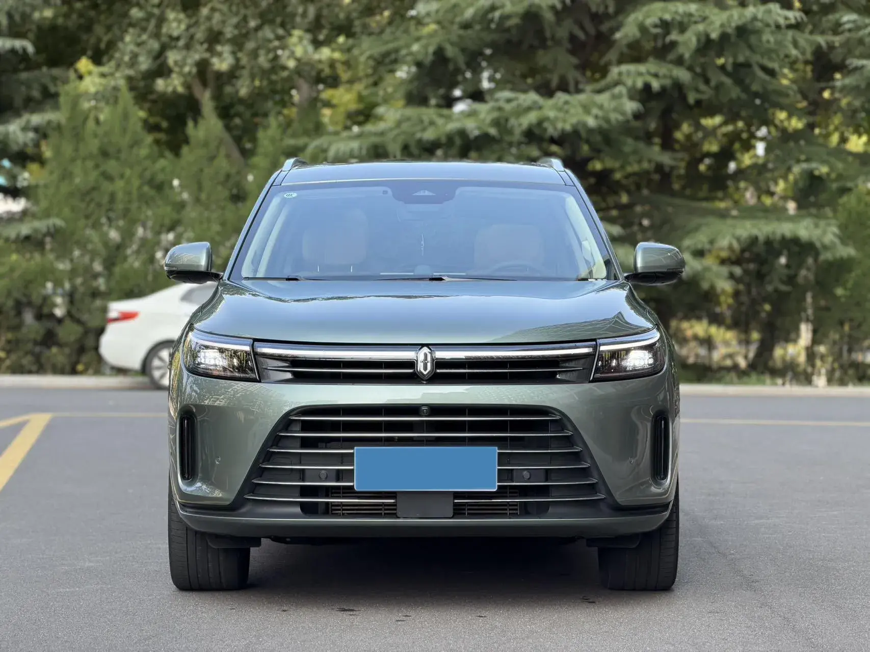 2022 AITO AITO thumbnail 2