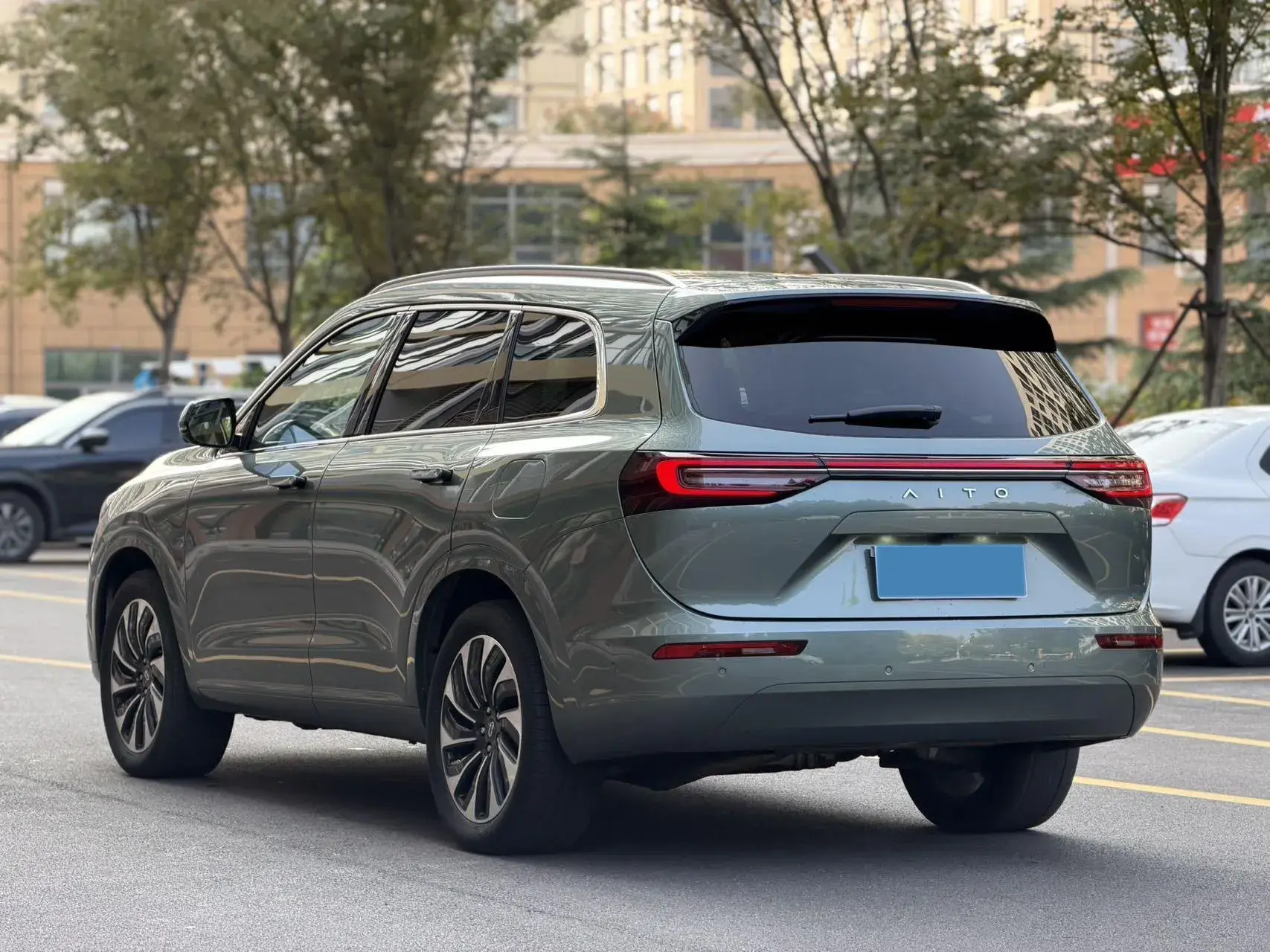 2022 AITO AITO thumbnail 4