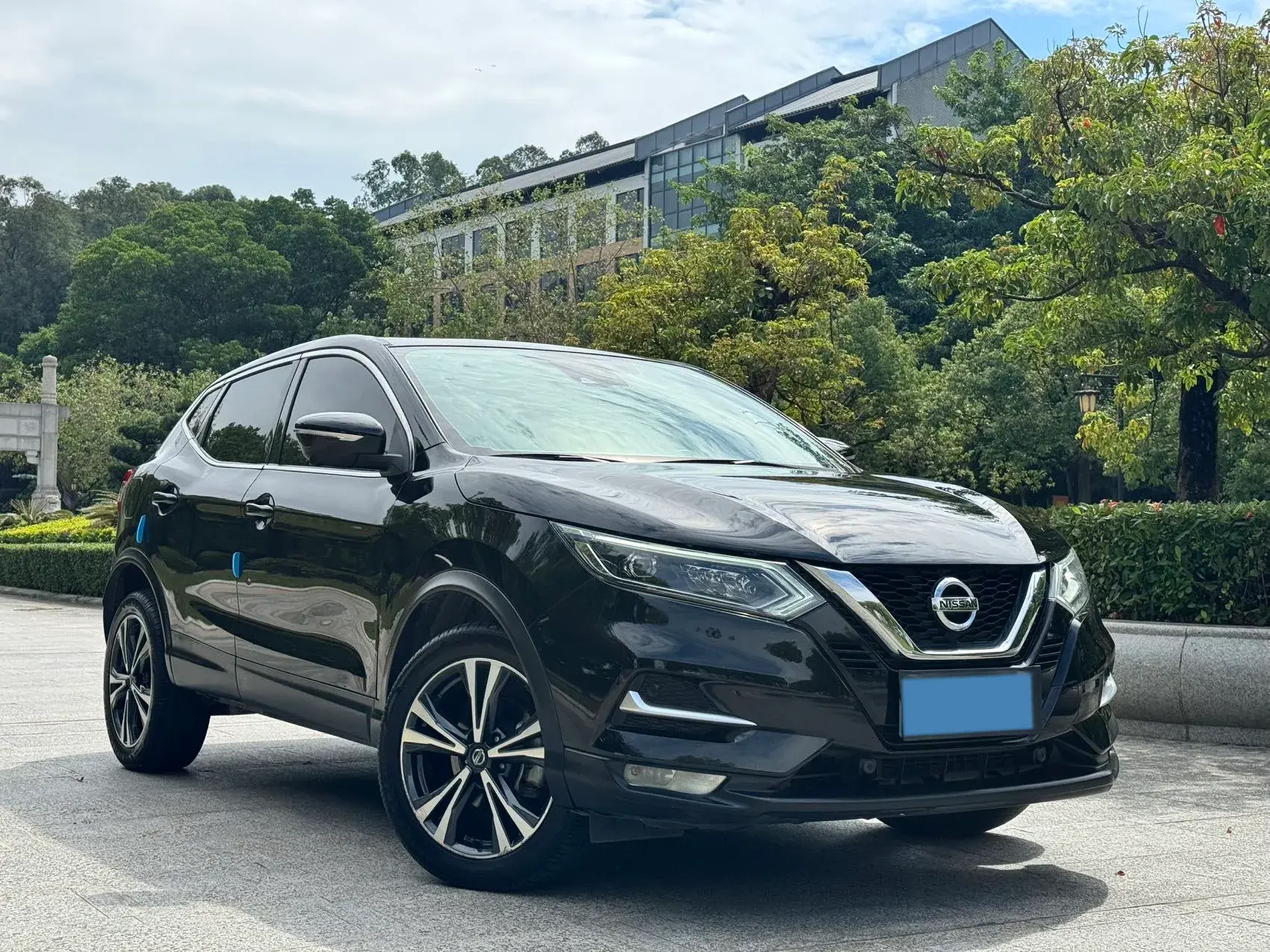 2021 NISSAN QASHQAI thumbnail 3