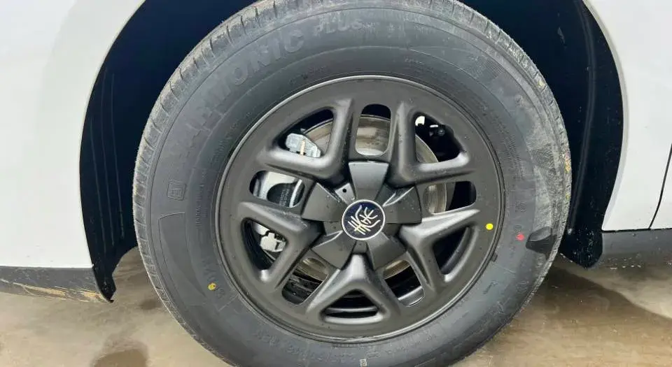 2025 BYD QIN thumbnail 3