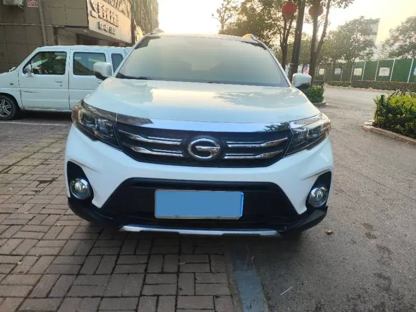 2017 GAC TRUMPCHI thumbnail 2