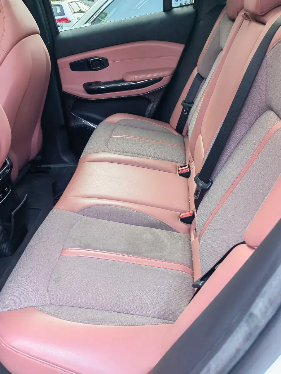 2020 NIO EC6 thumbnail 3