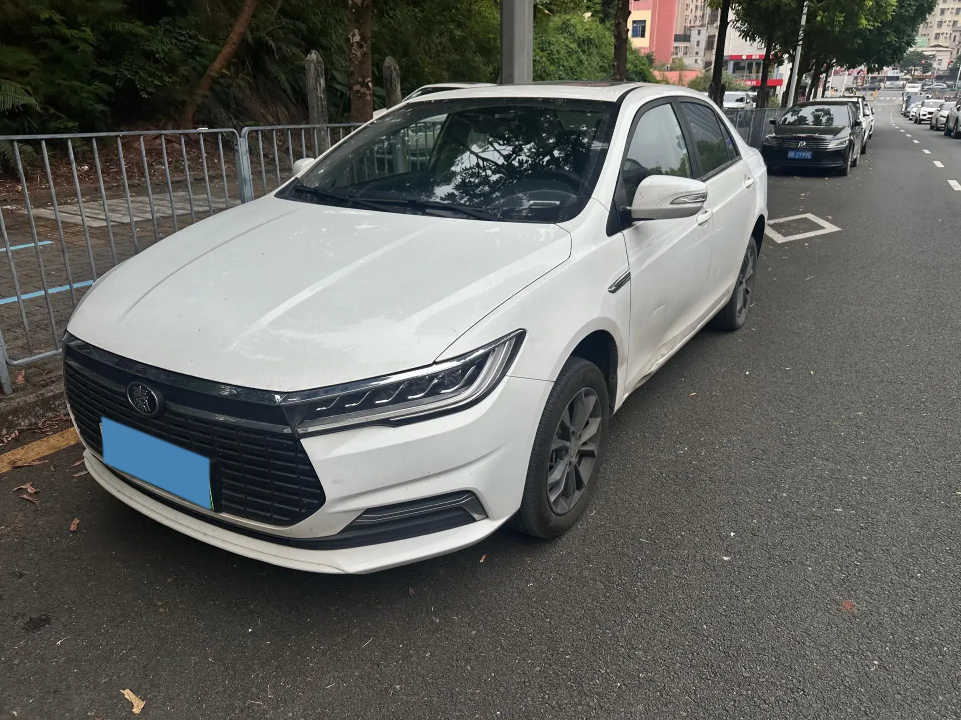 2018 BYD QIN view 1