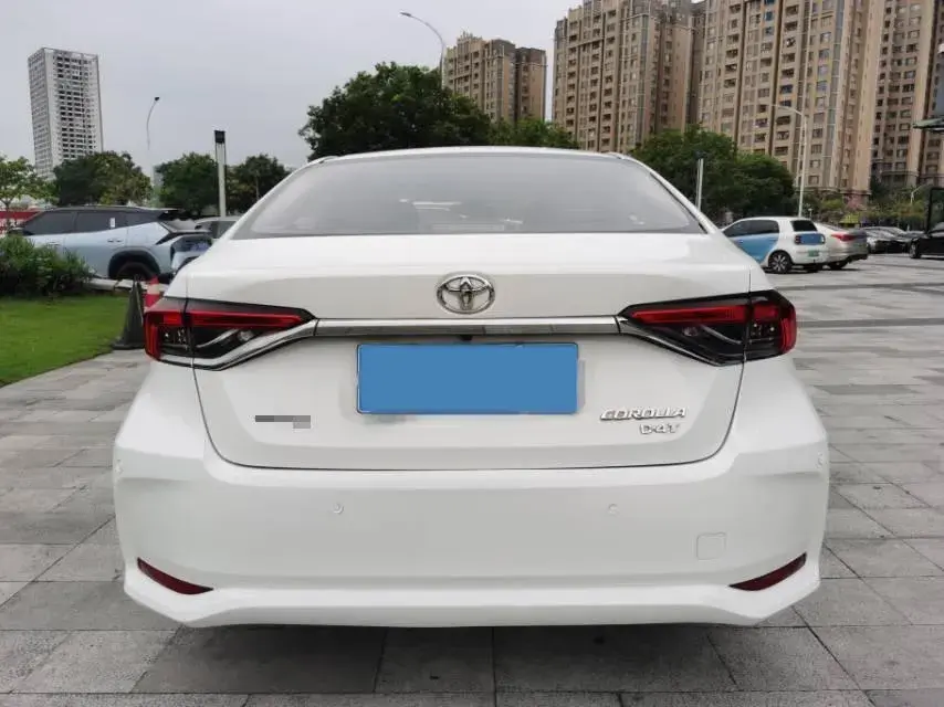 2022 TOYOTA COROLLA thumbnail 4