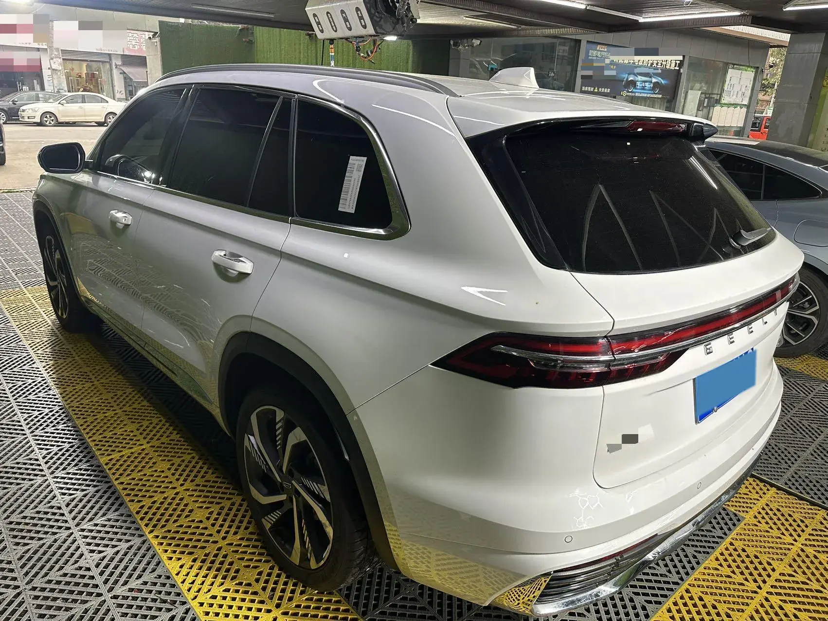 2024 GEELY MONJARO thumbnail 4