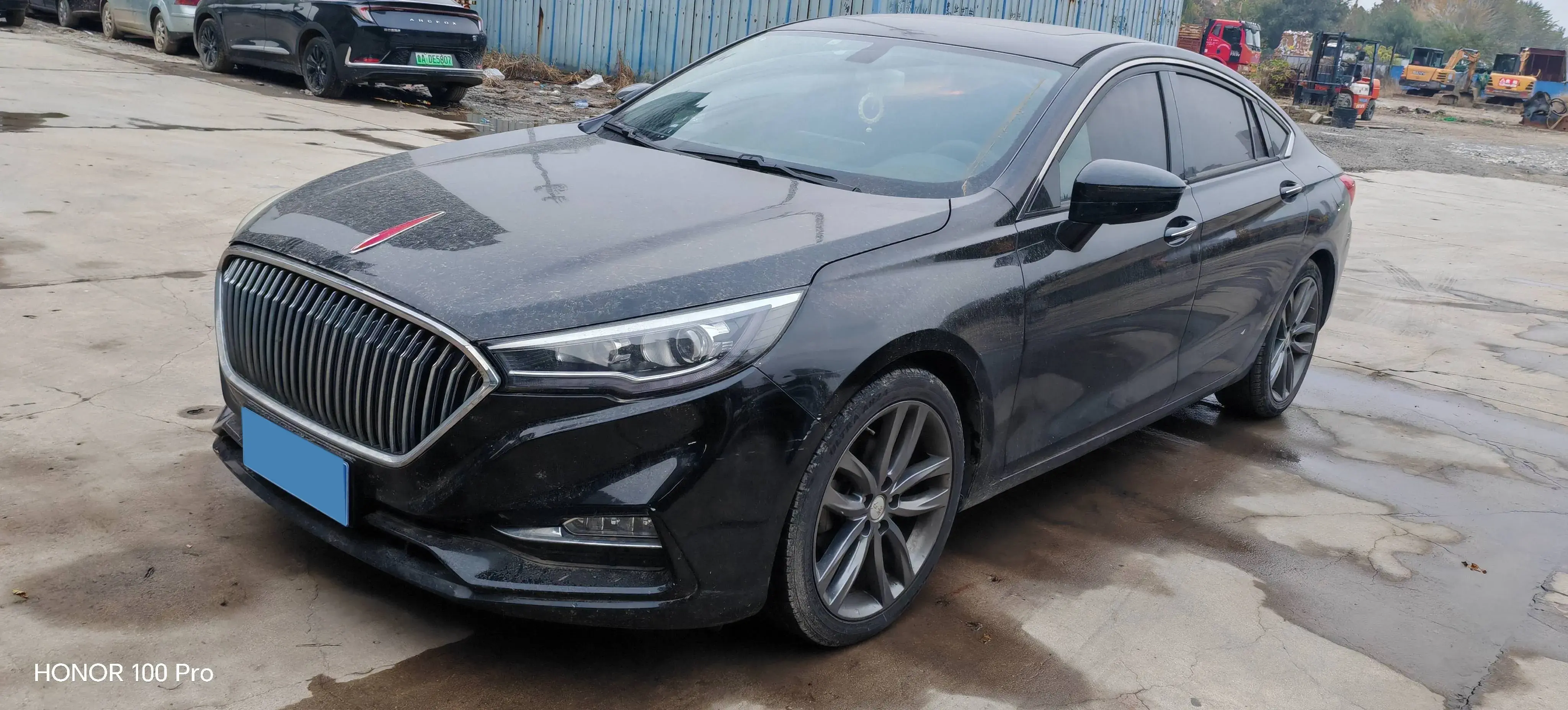 2019 HONGQI H5 view 1