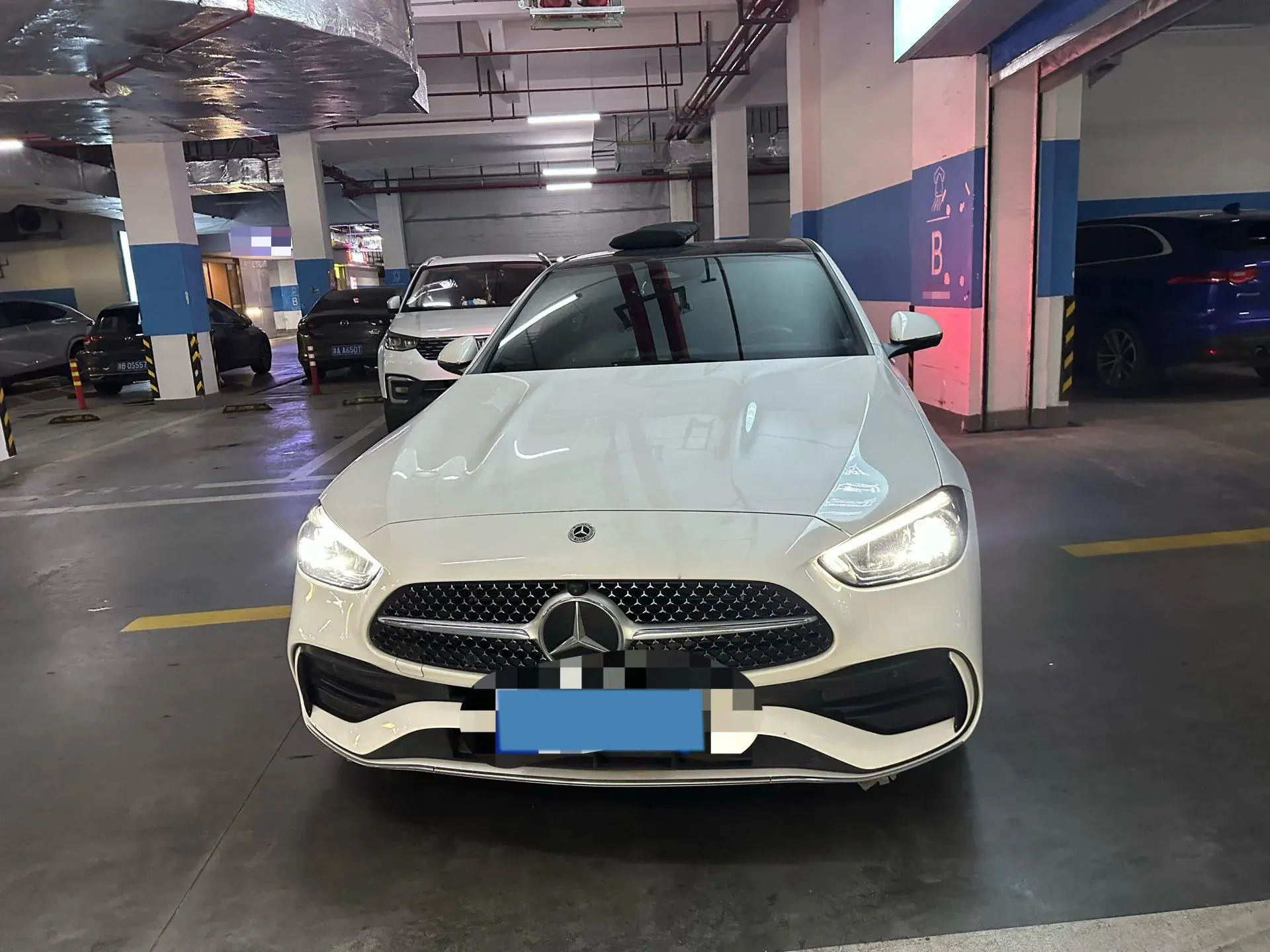 2025 MERCEDES-BENZ C thumbnail 2