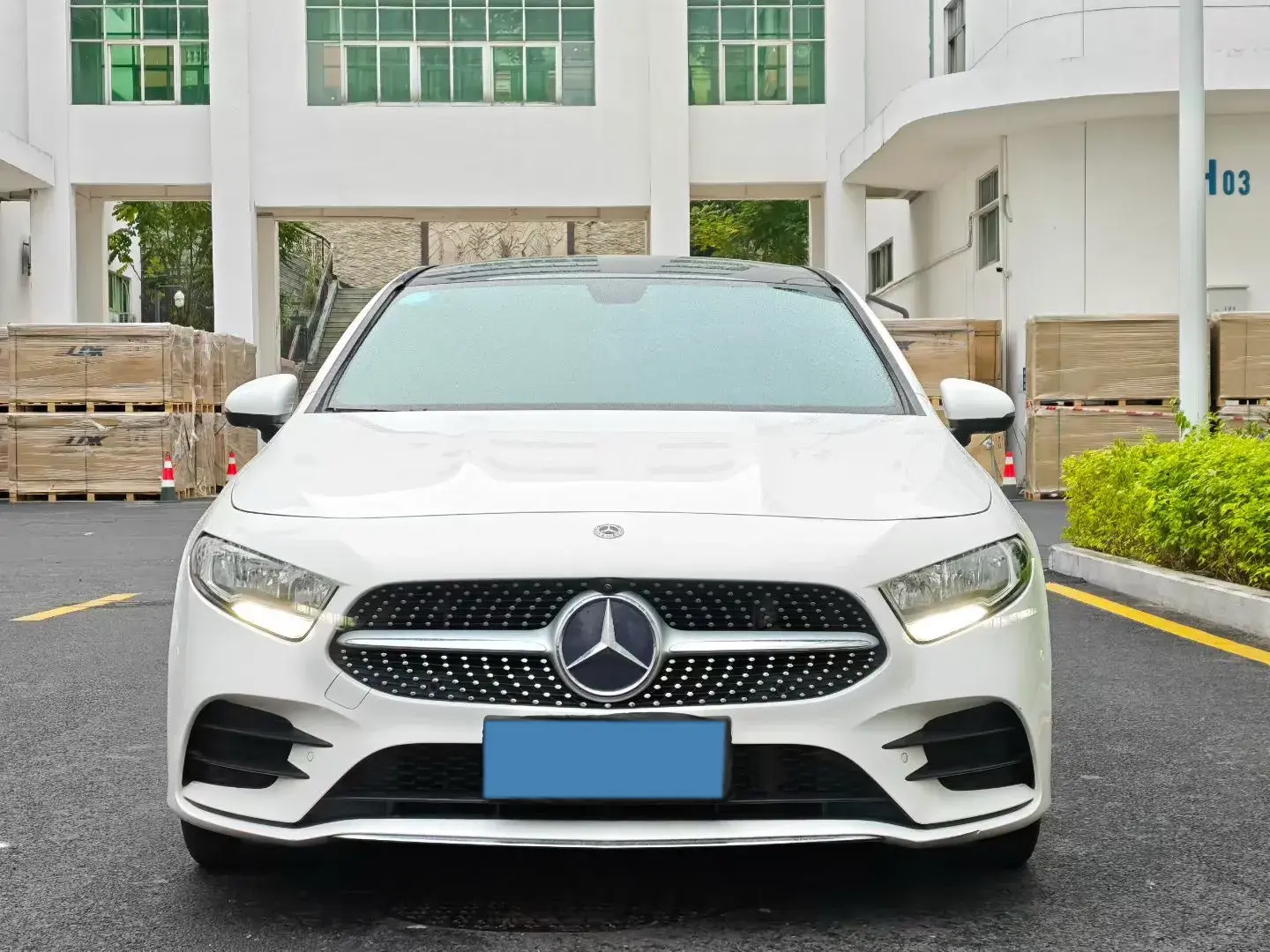 2019 MERCEDES-BENZ A thumbnail 2