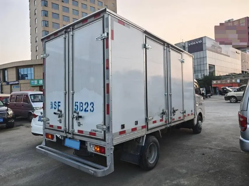 2023 WuLing Loong Truck 2.0L 136HP L4 5MT,autocango,china used car exporter,china ev exporter,chinese used car exporter,chinese used ev exporter