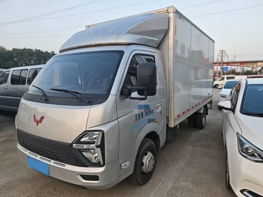 2023 WuLing Loong Truck 2.0L 136HP L4 5MT,autocango,china used car exporter,china ev exporter,chinese used car exporter,chinese used ev exporter
