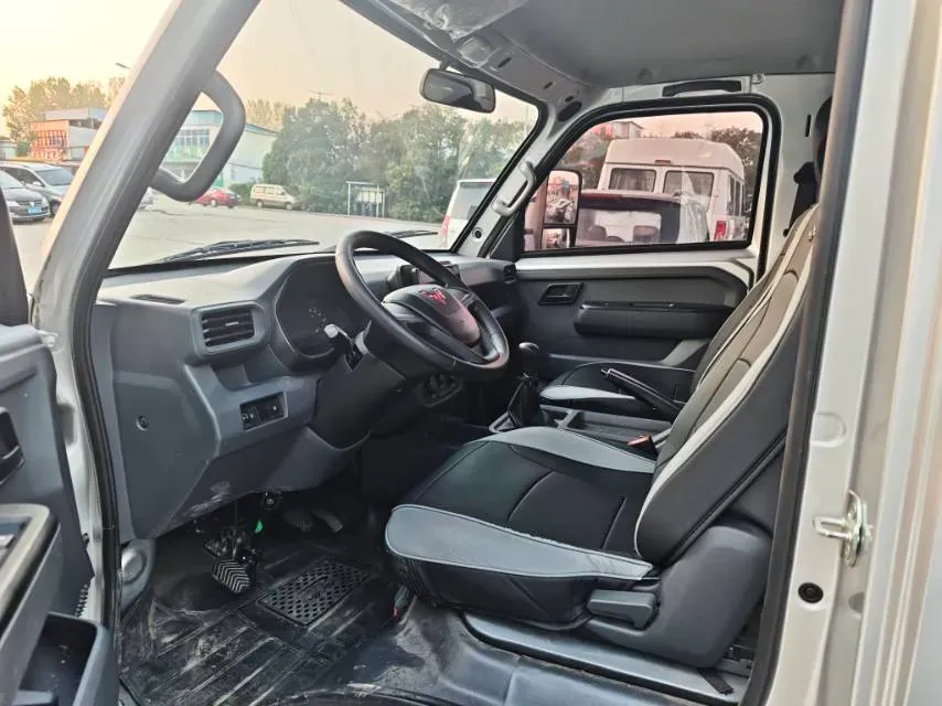 2023 WuLing Loong Truck 2.0L 136HP L4 5MT,autocango,china used car exporter,china ev exporter,chinese used car exporter,chinese used ev exporter