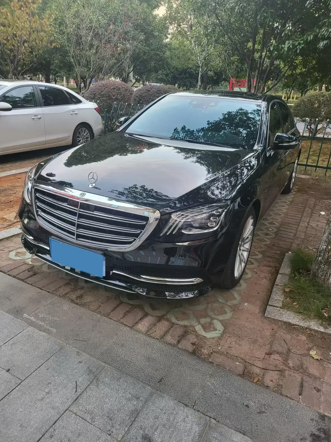 2020 MERCEDES-BENZ S view 1