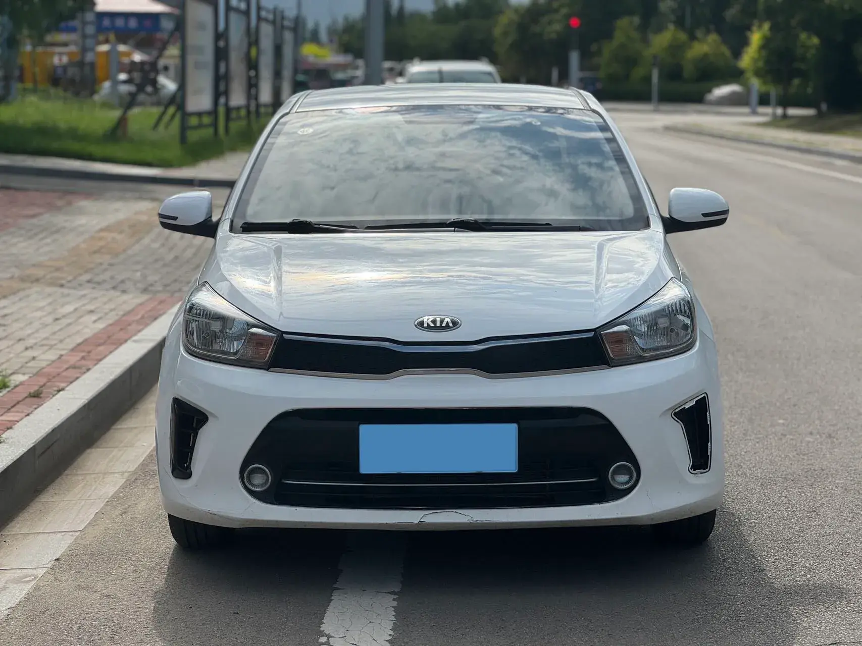 2019 KIA PEGAS thumbnail 2