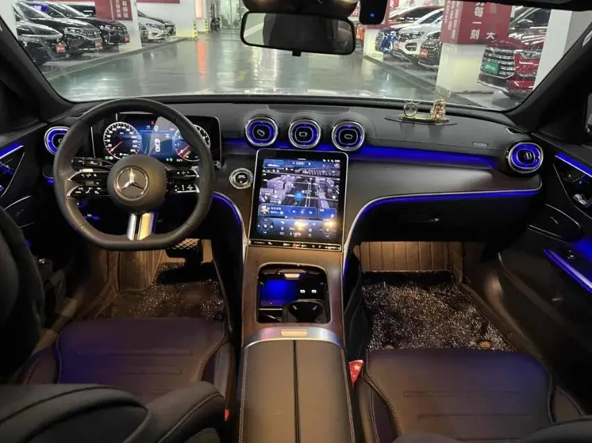 2025 MERCEDES-BENZ C thumbnail 4