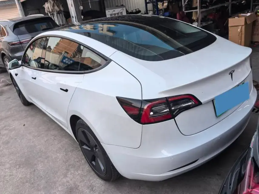 2022 TESLA MODEL thumbnail 4