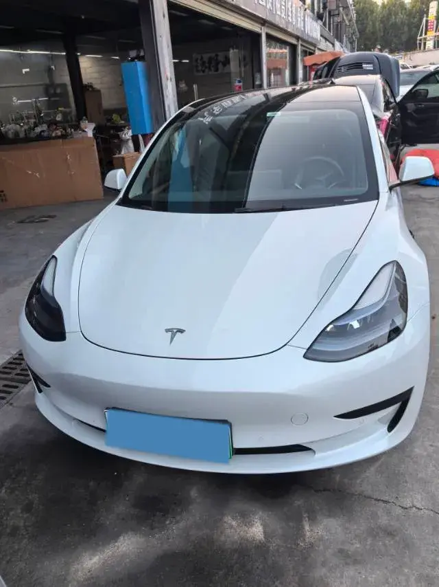 2022 TESLA MODEL thumbnail 2