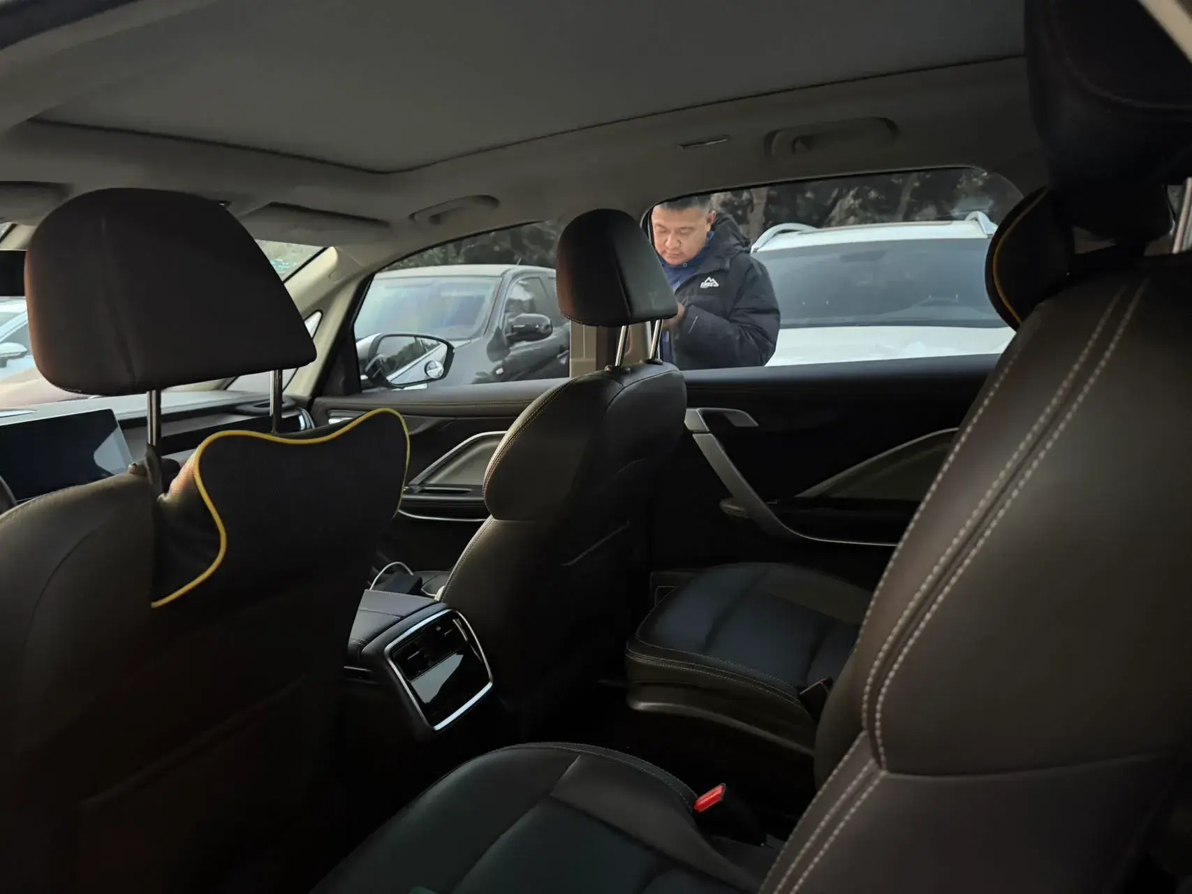 2021 GEELY JIAJI thumbnail 3