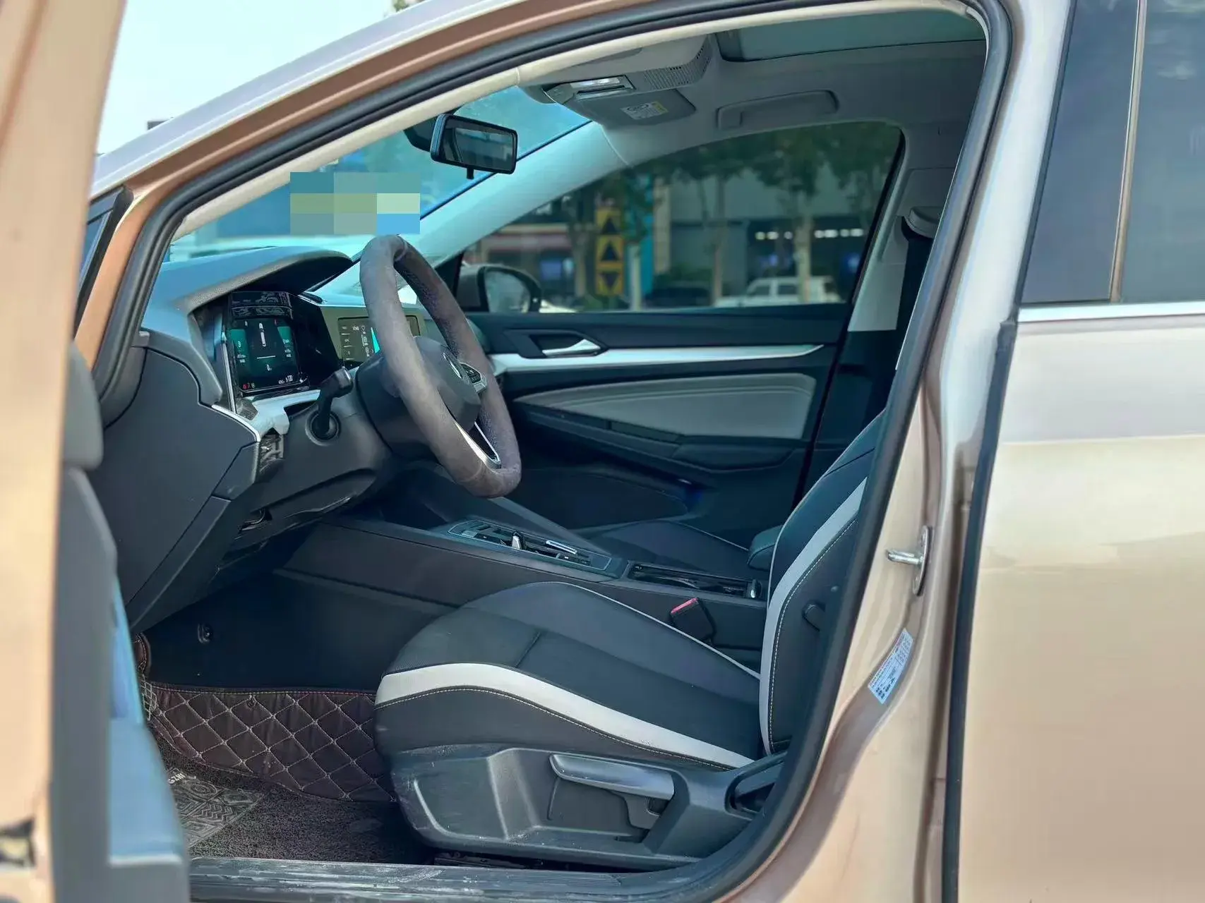 2021 VOLKSWAGEN GOLF thumbnail 4