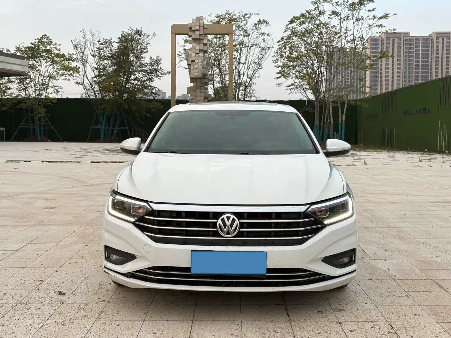 2019 VOLKSWAGEN SAGITAR thumbnail 2