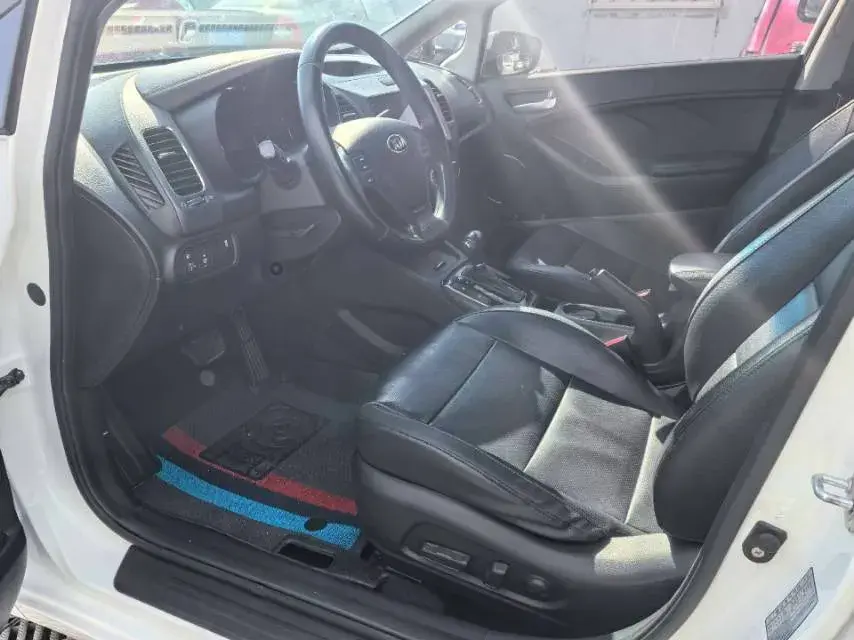 2016 KIA K3 thumbnail 4