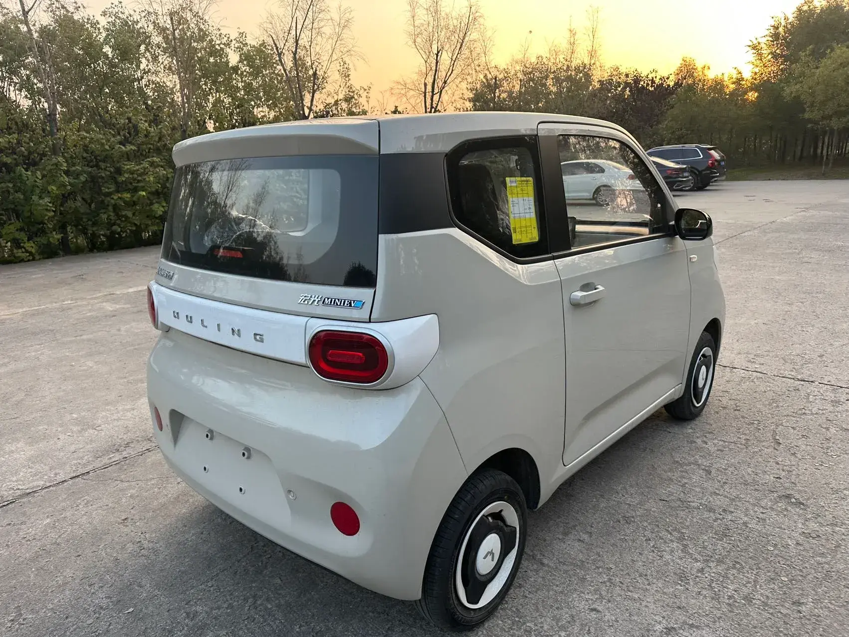 2024 WULING HONGGUANG thumbnail 4