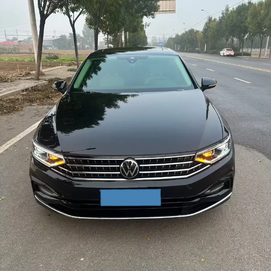 2023 Volkswagen Magotan 2.0T 186HP L4 7DCT,autocango,china used car exporter,china ev exporter,chinese used car exporter,chinese used ev exporter