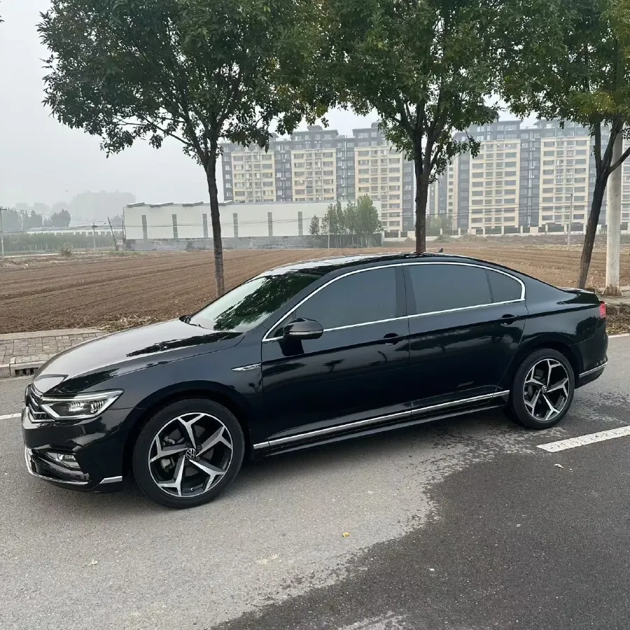 2023 Volkswagen Magotan 2.0T 186HP L4 7DCT,autocango,china used car exporter,china ev exporter,chinese used car exporter,chinese used ev exporter