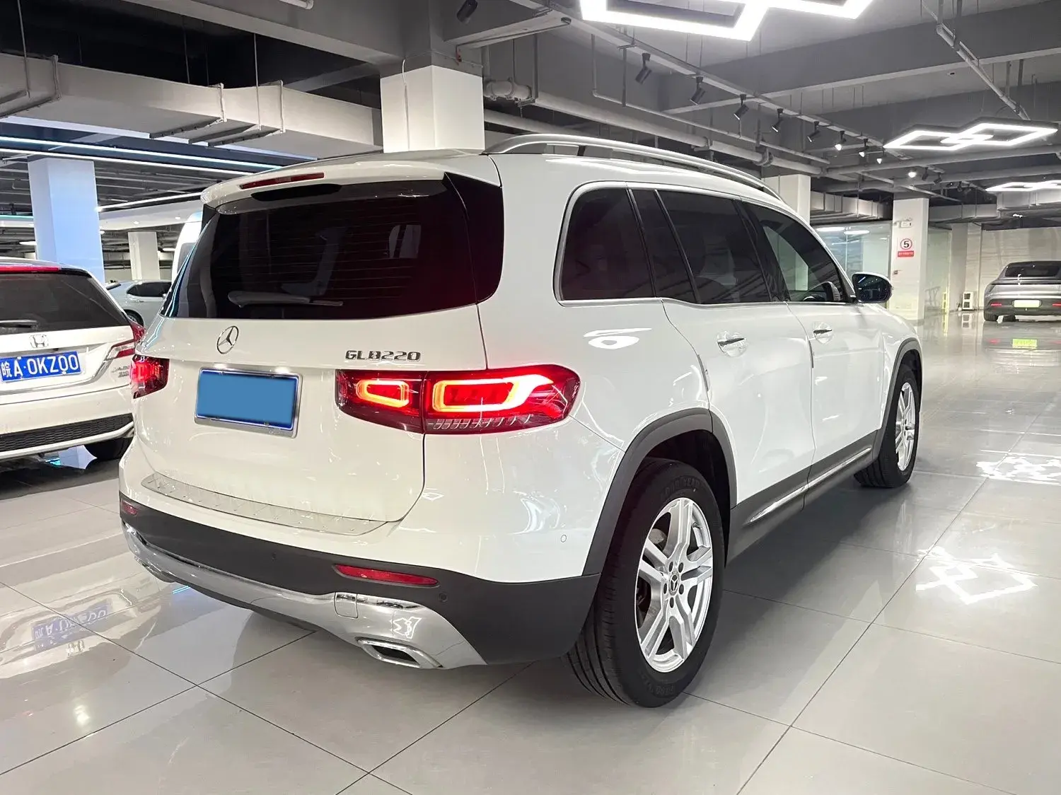 2021 MERCEDES-BENZ GLB thumbnail 4