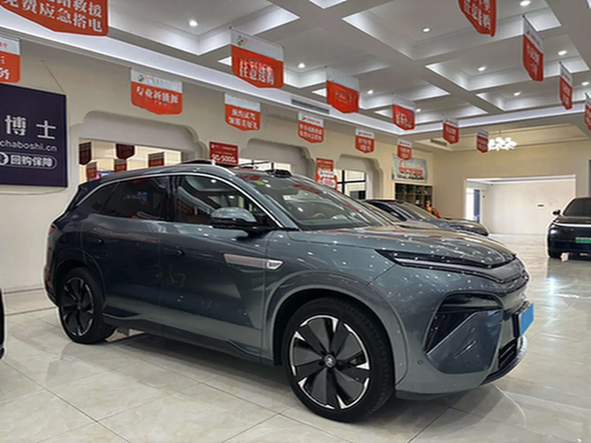 2025 BYD TANGL thumbnail 4