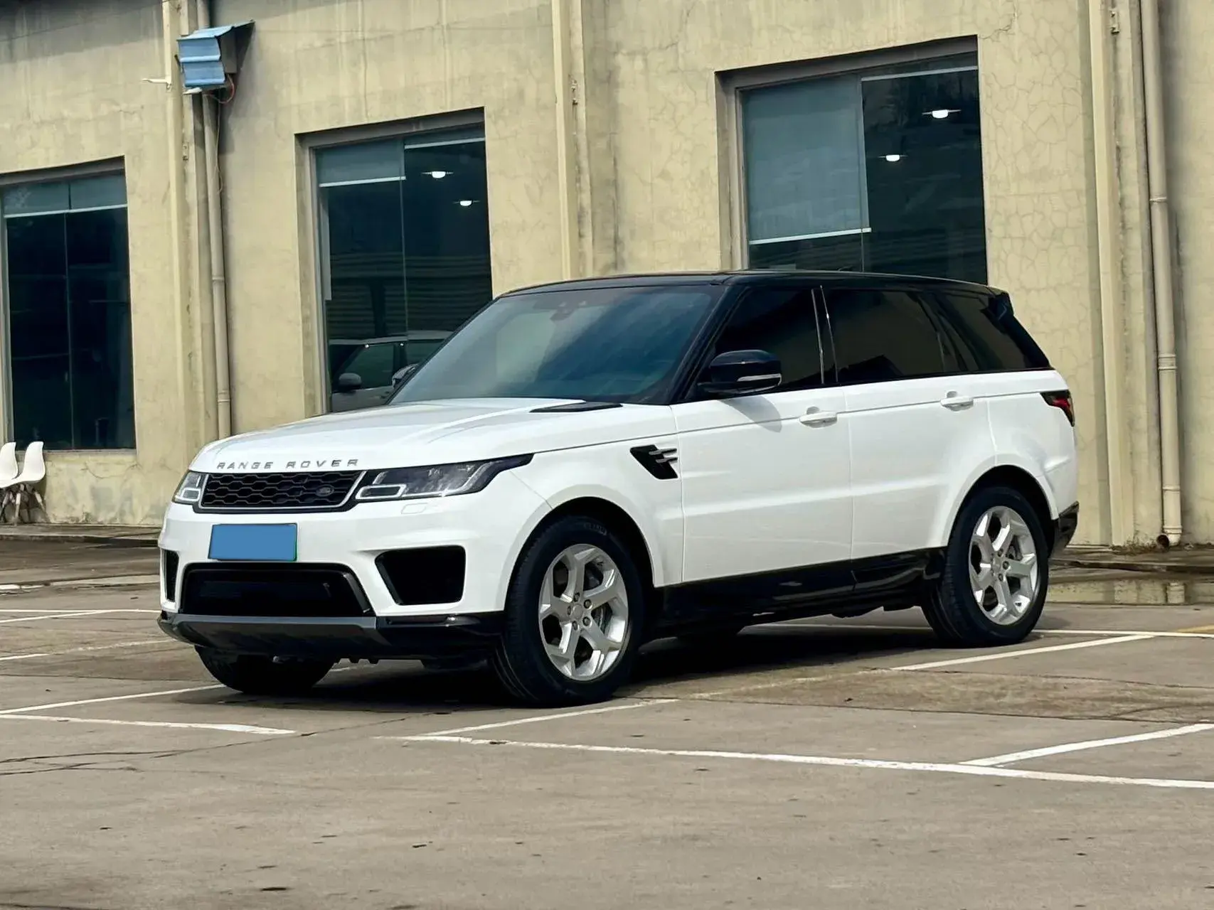 2018 LAND ROVER view 1