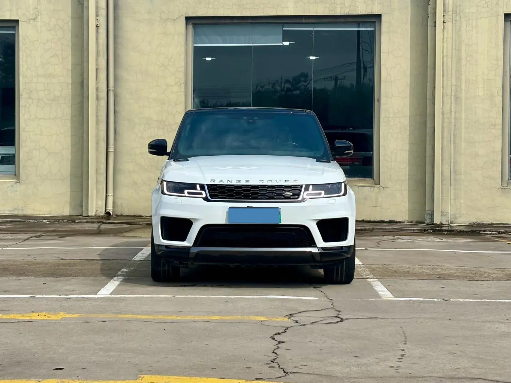 2018 LAND ROVER thumbnail 2