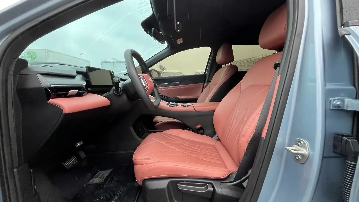 2025 GEELY GALAXY thumbnail 4